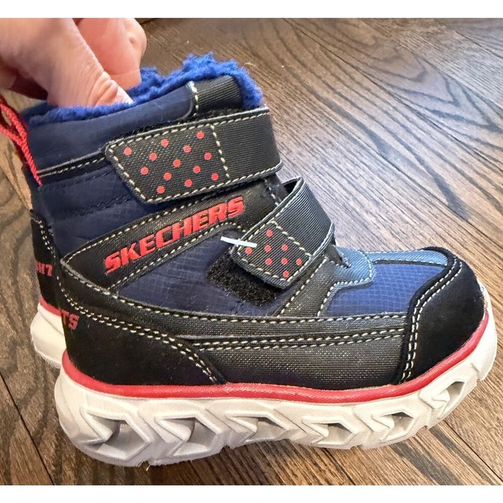 SKECHERS Boys Sz 5 S Lights Hypno-Flash 2.0 Street Breeze Boot Light Up Snowboot